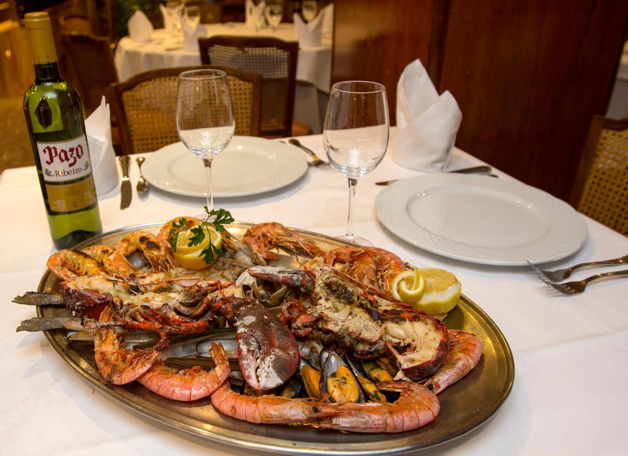 Hostal La Parrilla Tudela Bagian luar foto