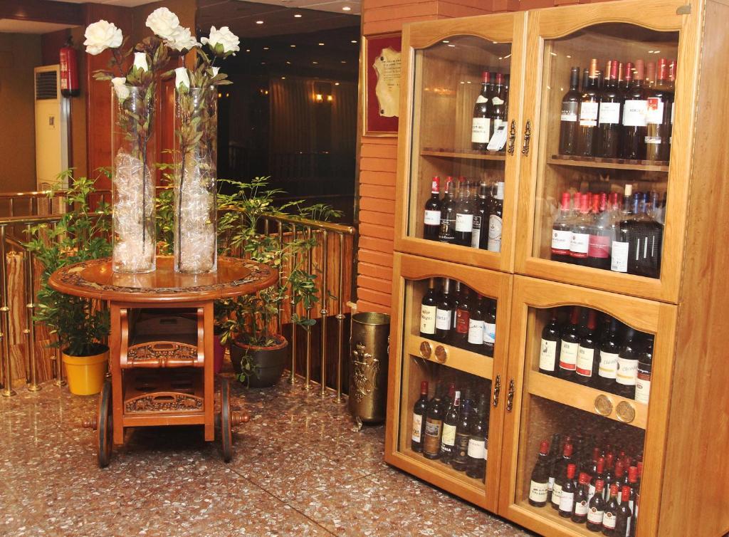 Hostal La Parrilla Tudela Bagian luar foto