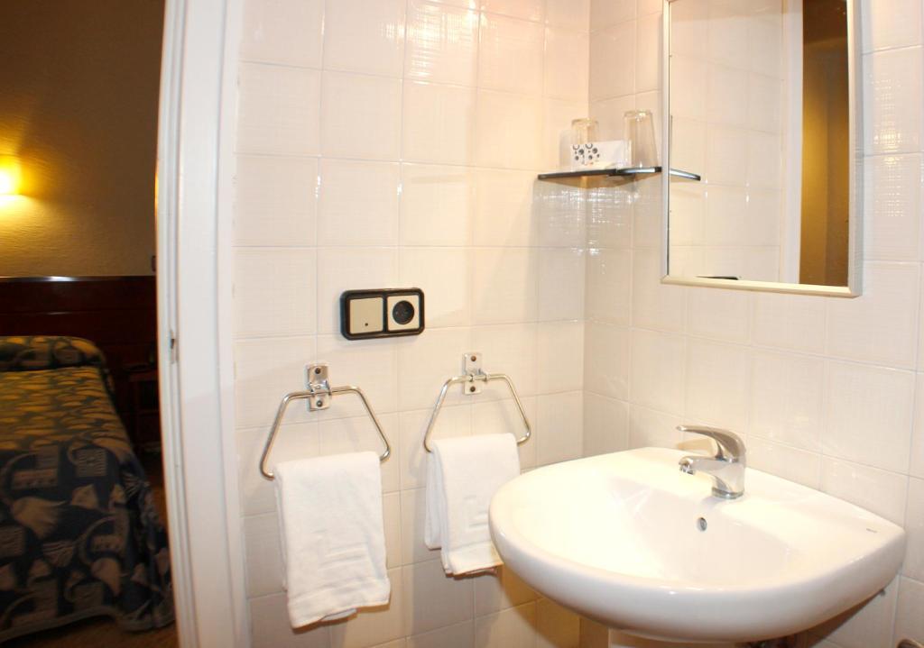 Hostal La Parrilla Tudela Ruang foto