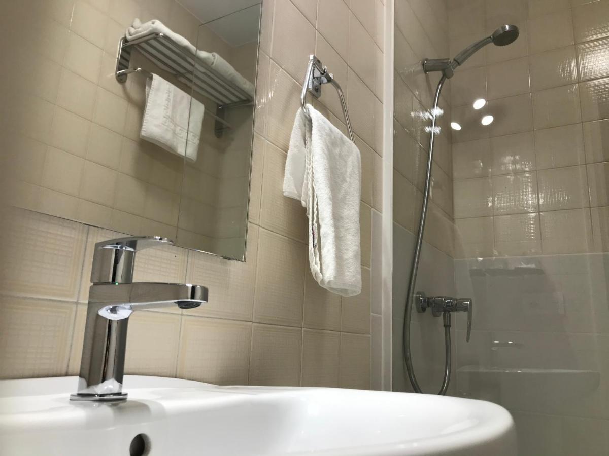 Hostal La Parrilla Tudela Bagian luar foto